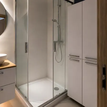 Sea Sfera - Baseny, Sauny, Jacuzzi, Sala Zabaw, Bilard, Do Plaży 400 M Płaskie Dojście Apartament Jastrzębia Góra